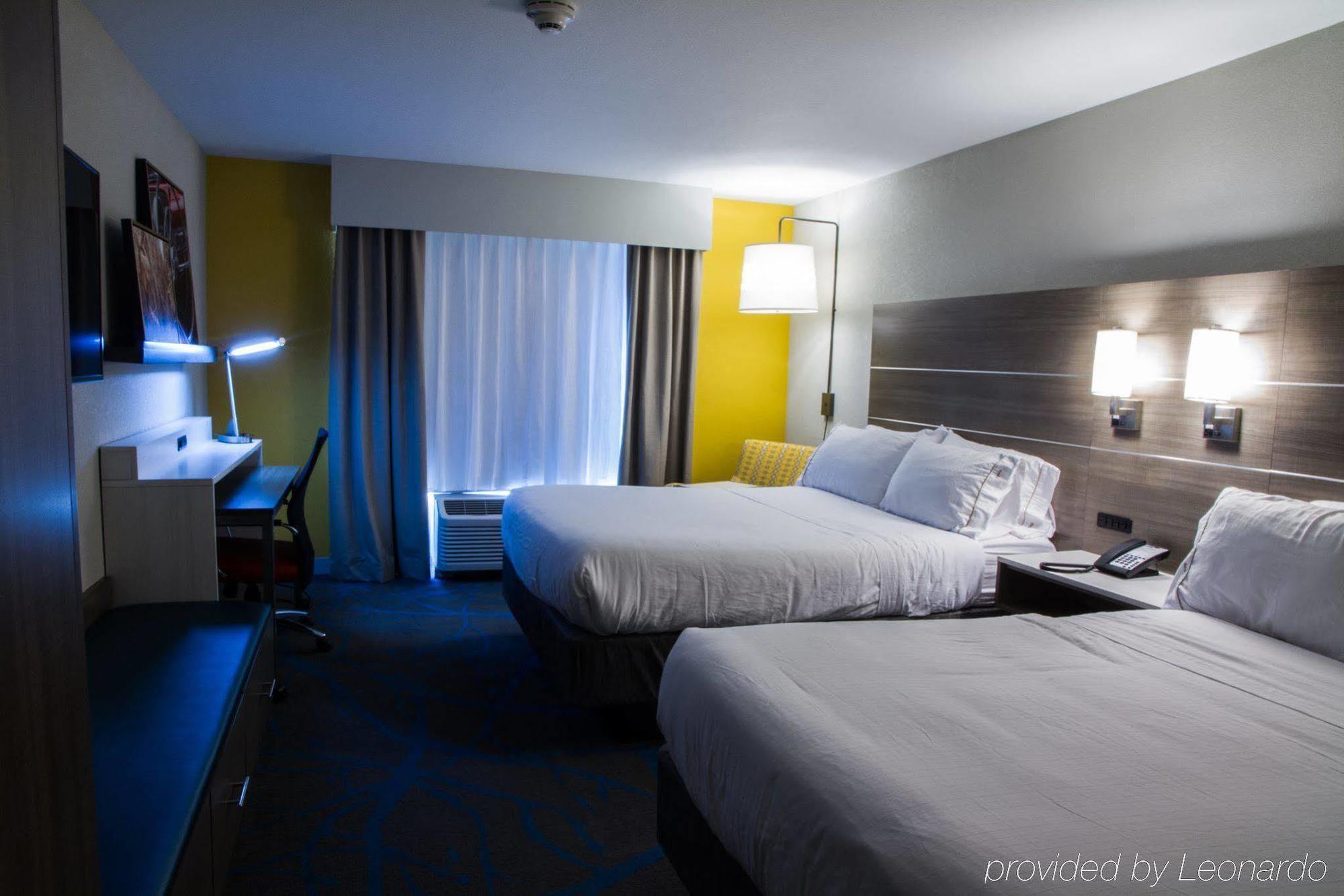 Holiday Inn Express & Suites Litchfield By Ihg Exterior photo